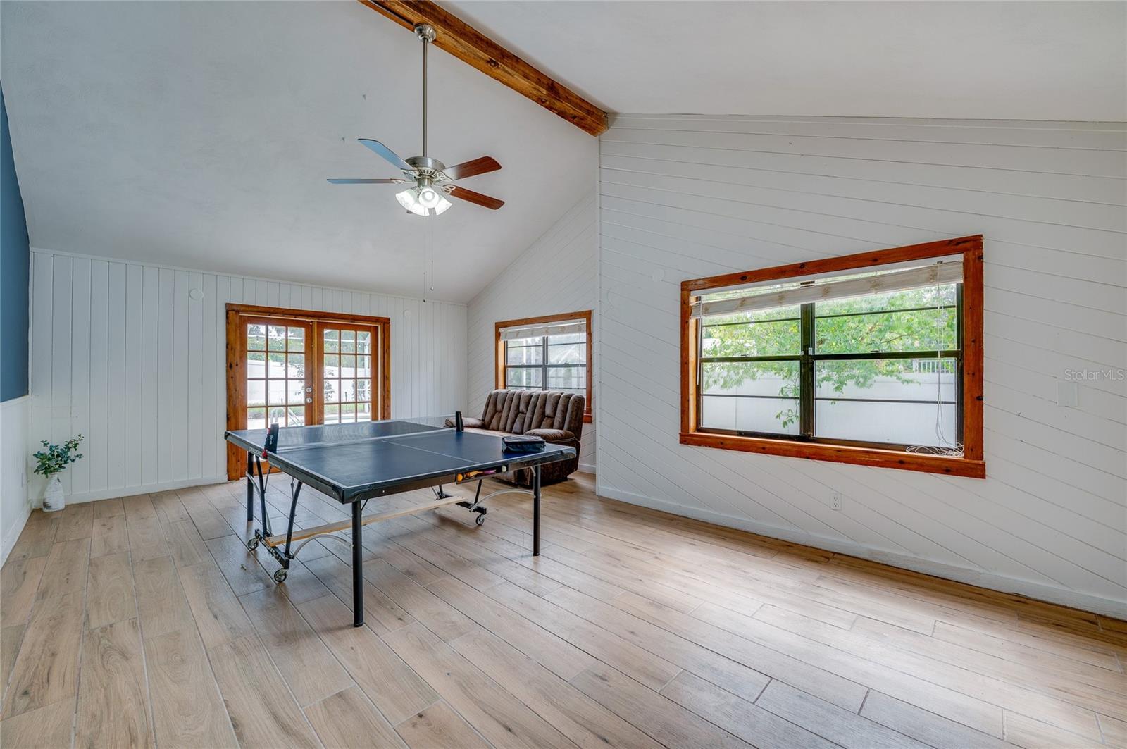 SLEEPY HOLLOW UNIT 01 - Residential