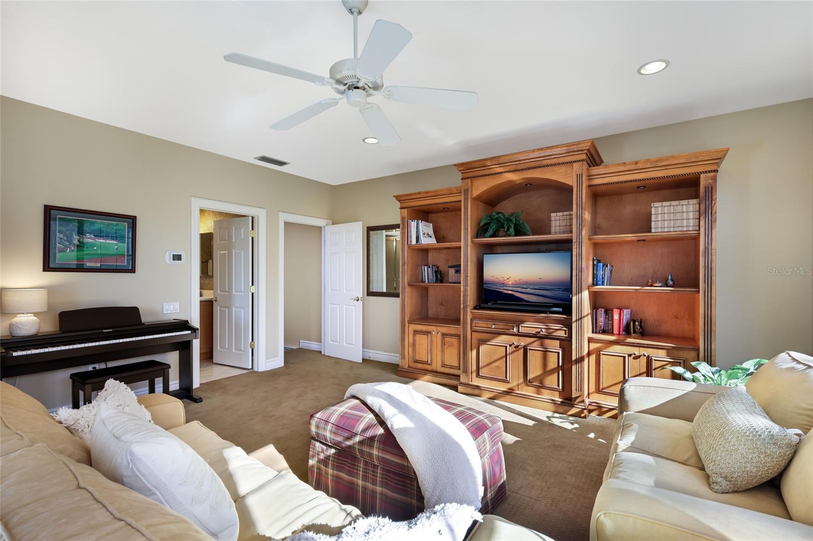 LAKEWOOD RANCH COUNTRY CLUB VILLAGE - Residential