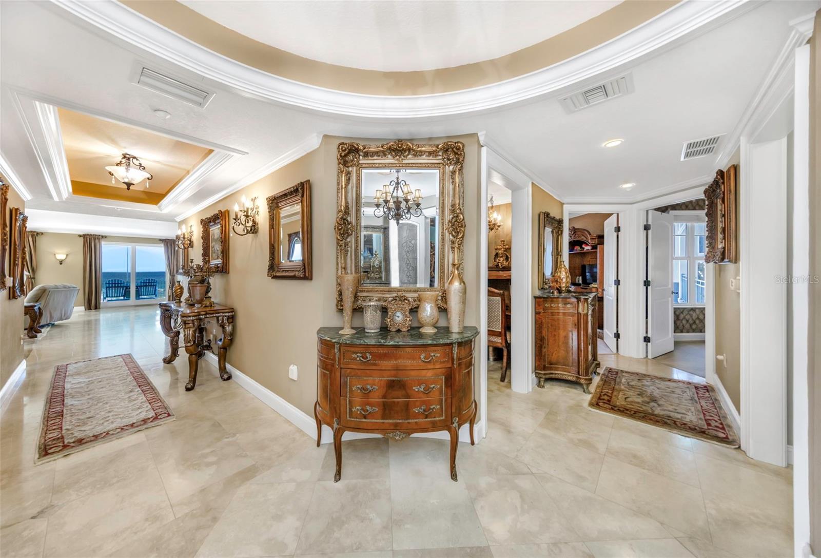 VITTORIA CONDO - Residential