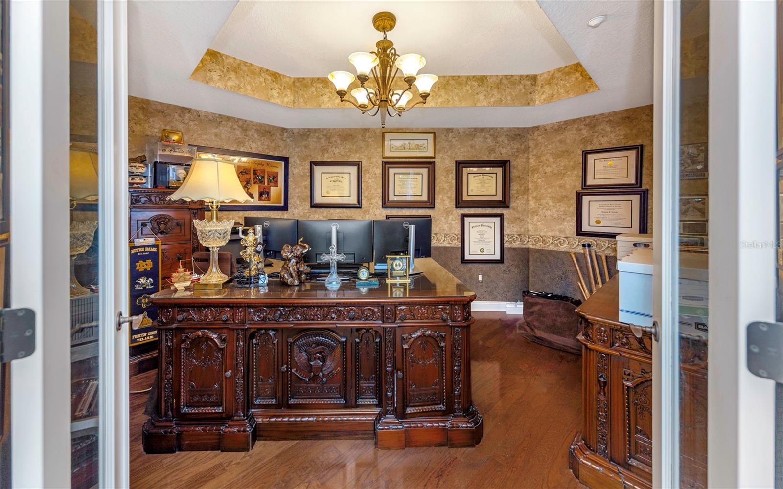 VITTORIA CONDO - Residential