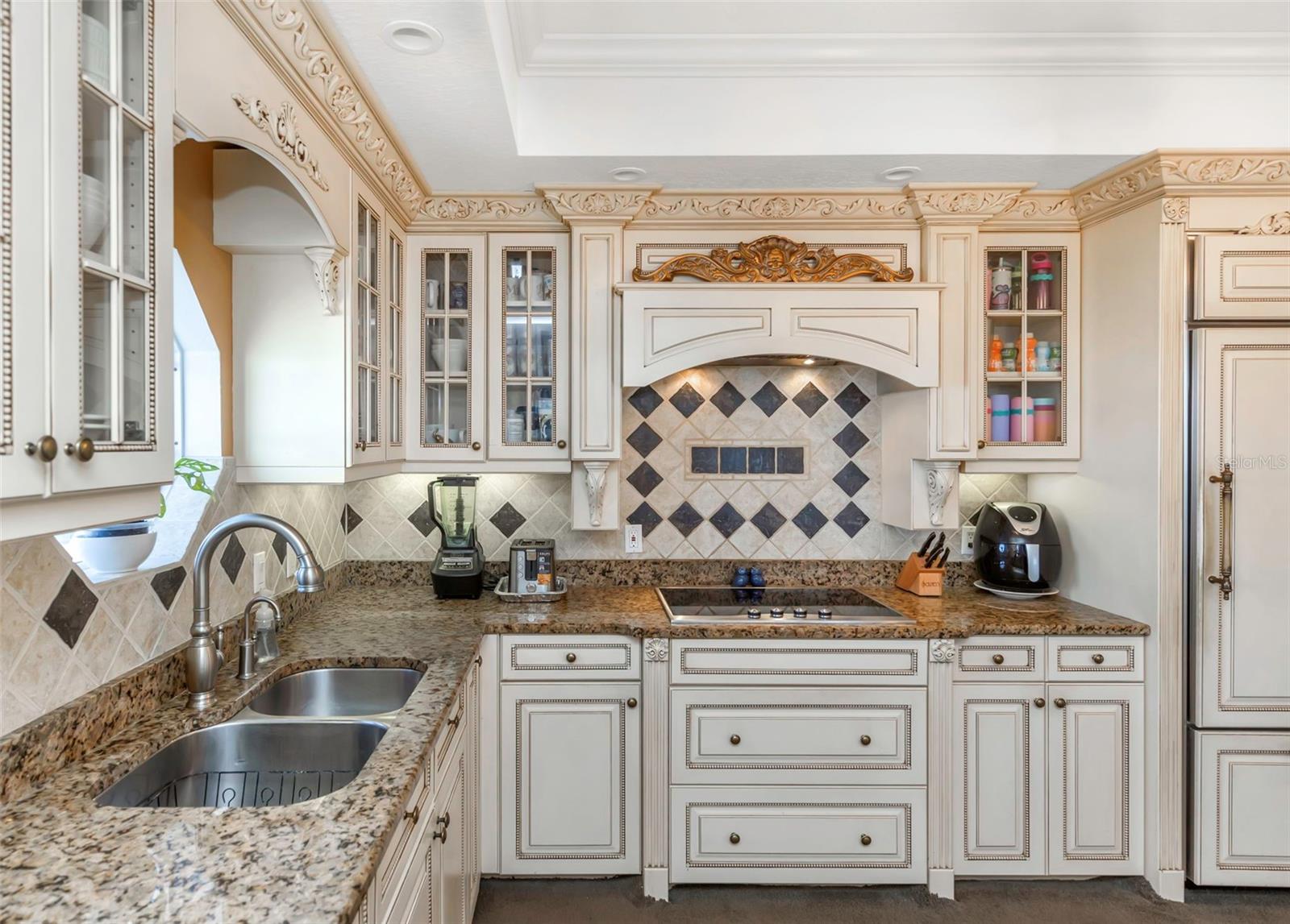 VITTORIA CONDO - Residential