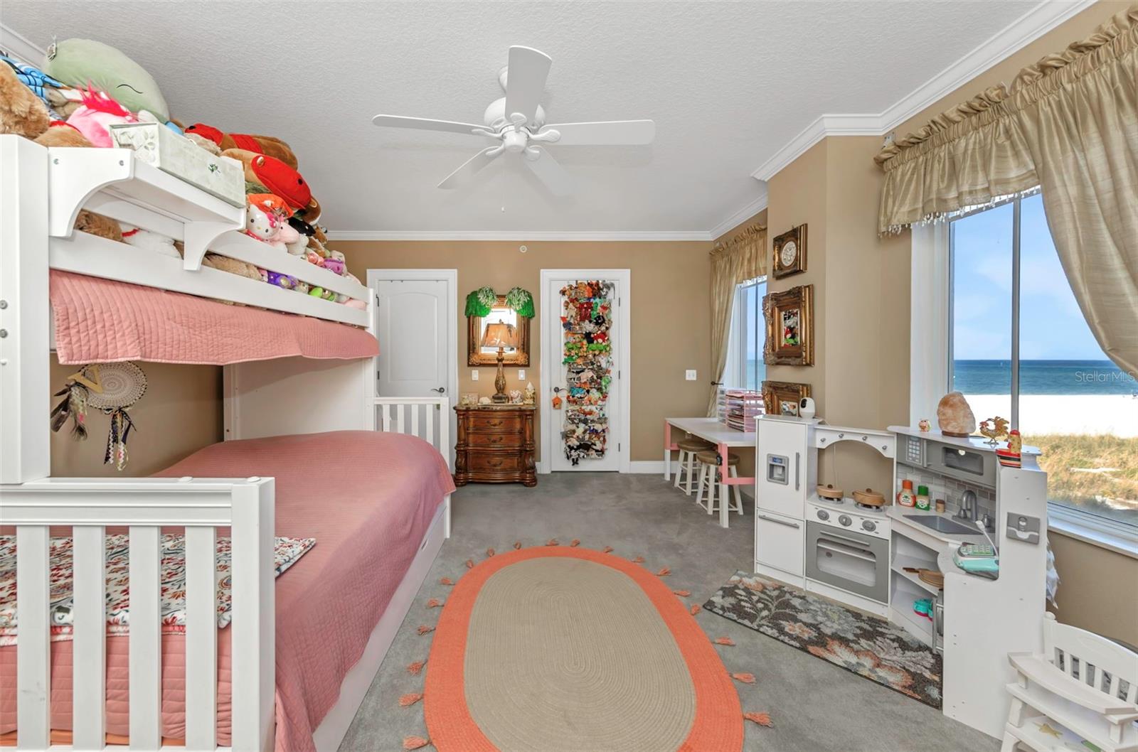 VITTORIA CONDO - Residential