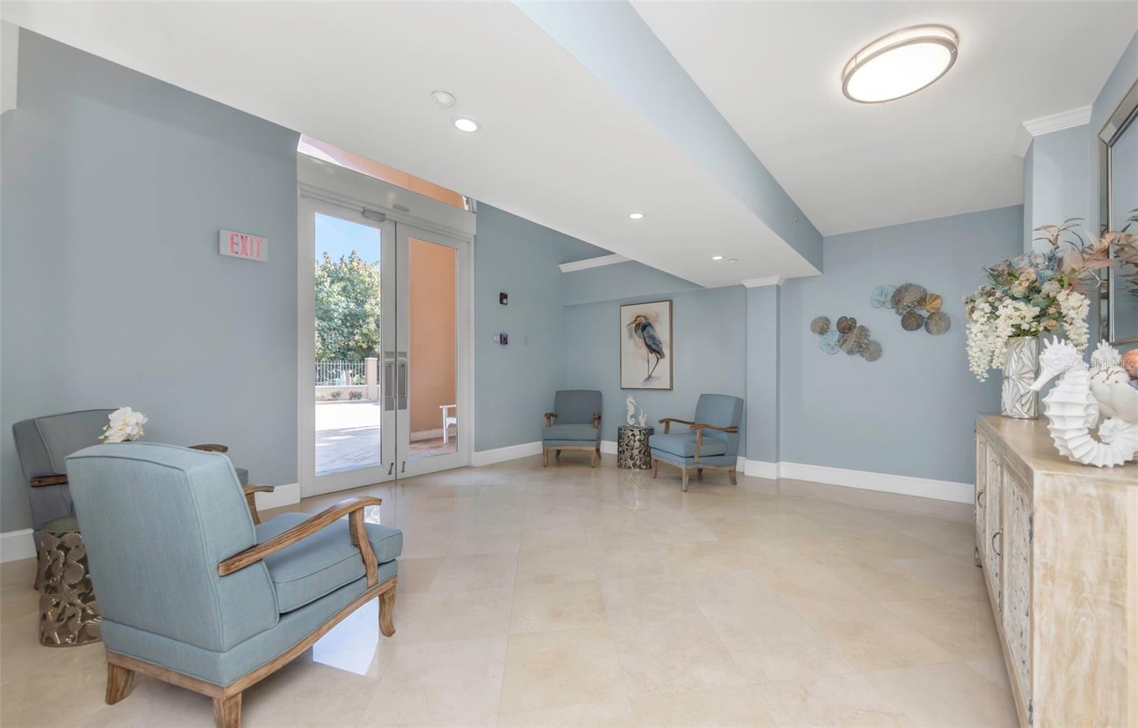 VITTORIA CONDO - Residential