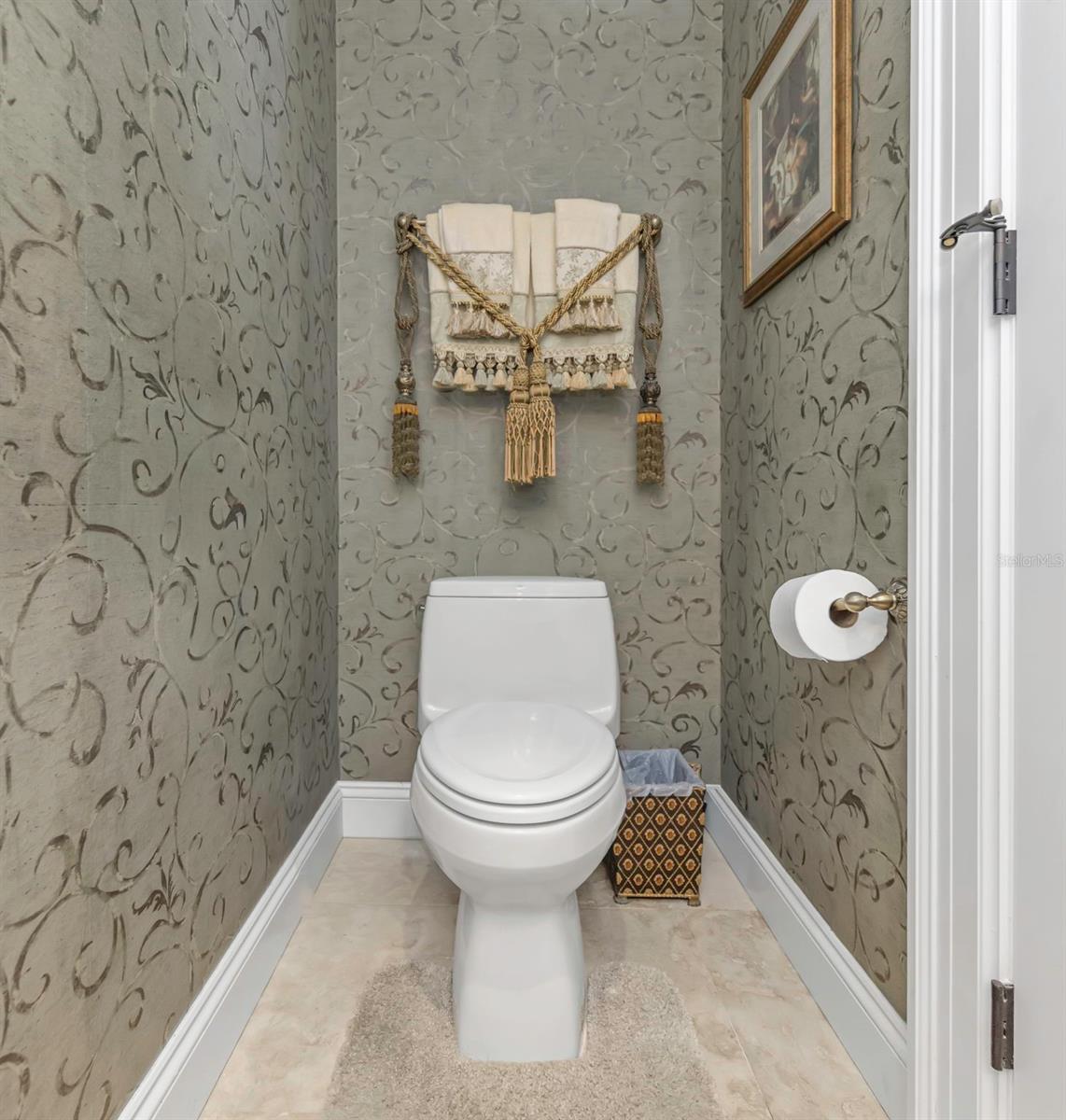 VITTORIA CONDO - Residential