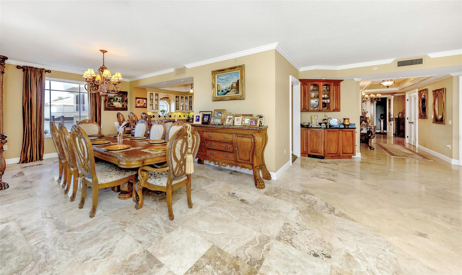 VITTORIA CONDO - Residential