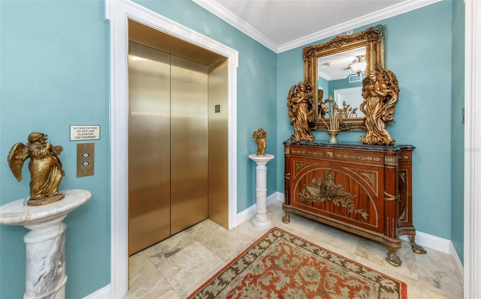 VITTORIA CONDO - Residential