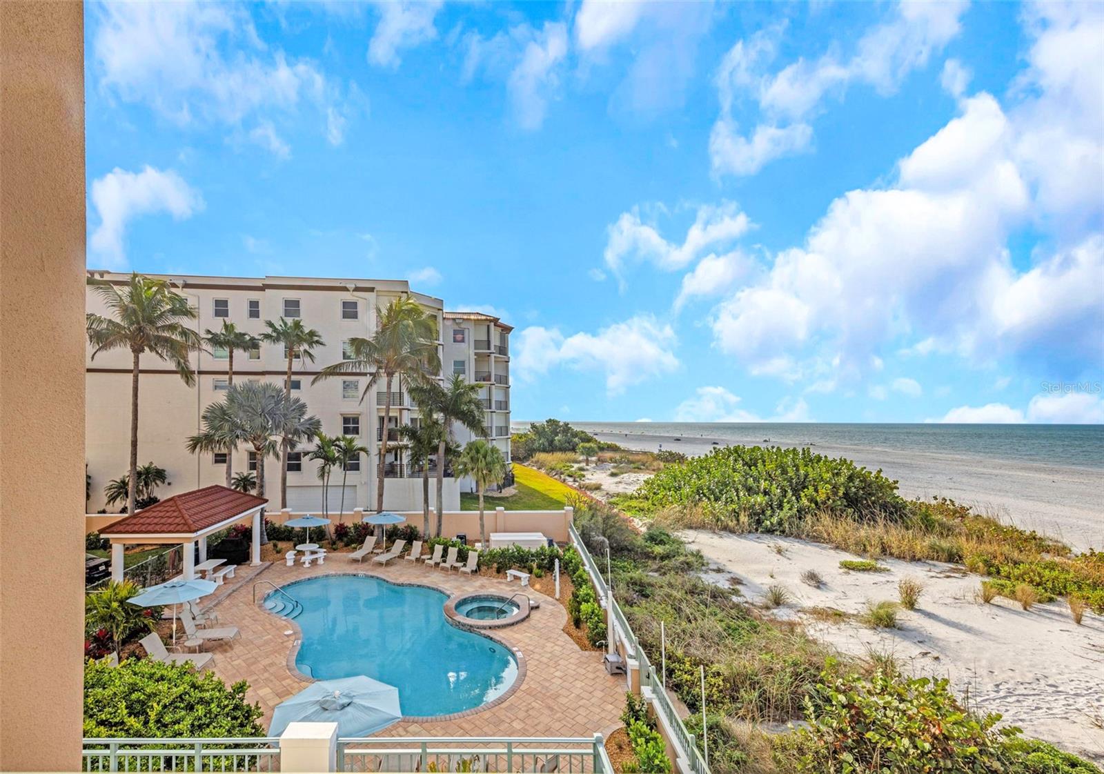 VITTORIA CONDO - Residential