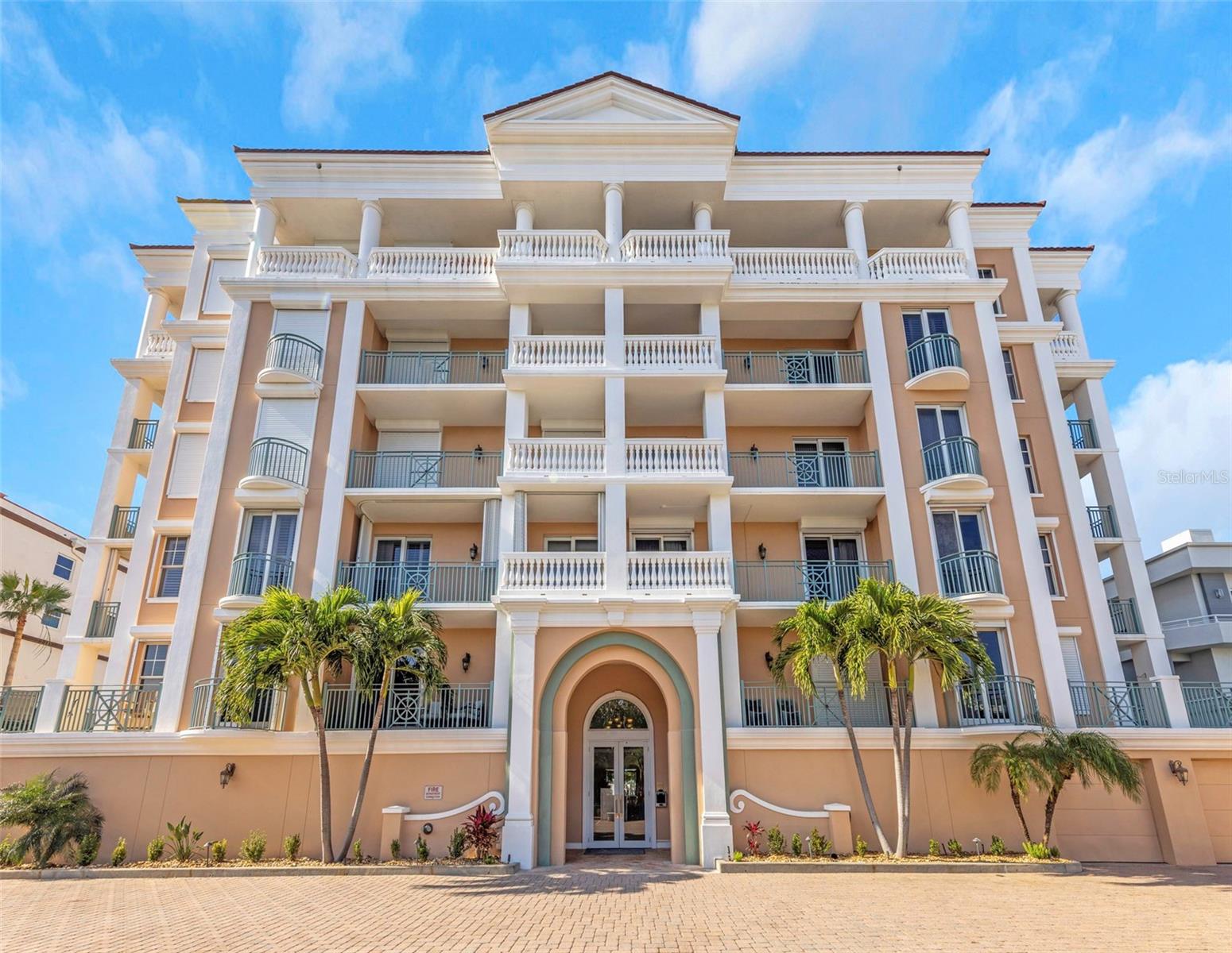 VITTORIA CONDO - Residential