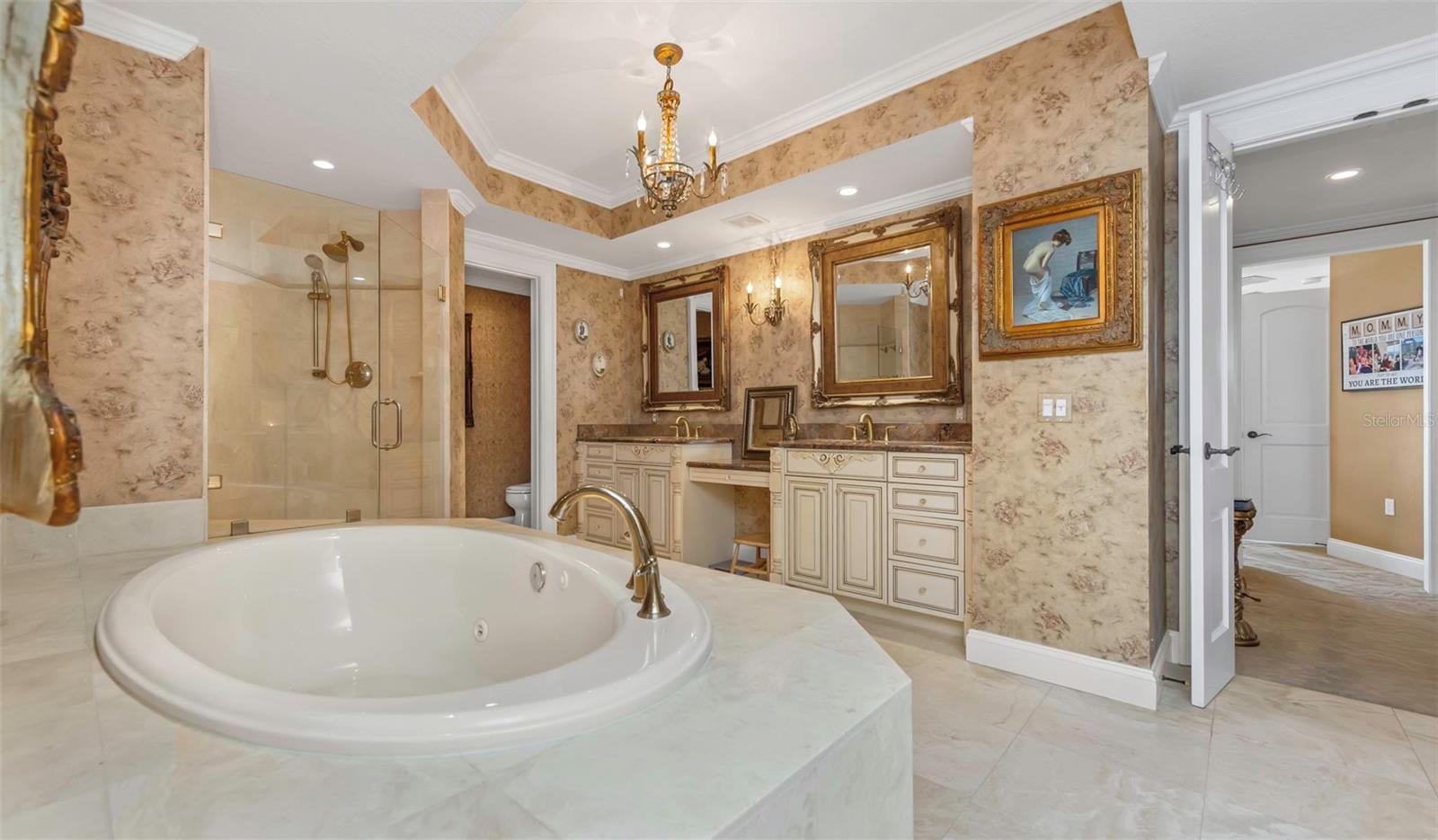 VITTORIA CONDO - Residential