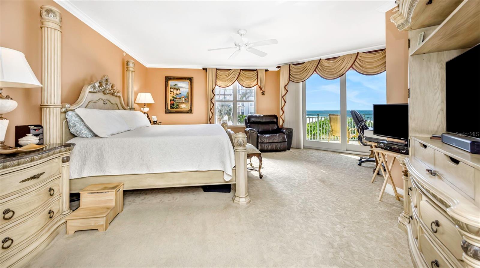 VITTORIA CONDO - Residential