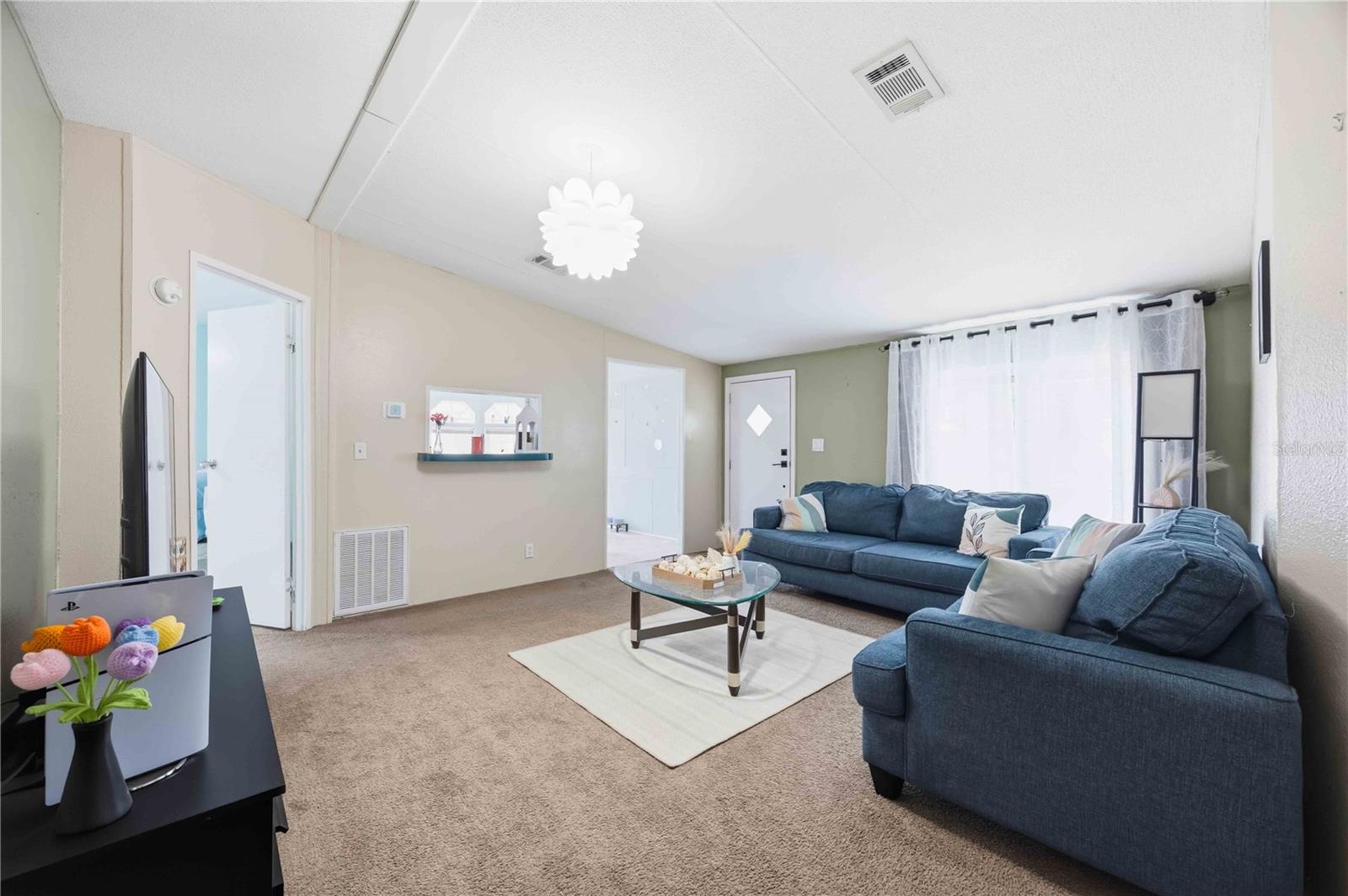2995 THORNHILL ROAD