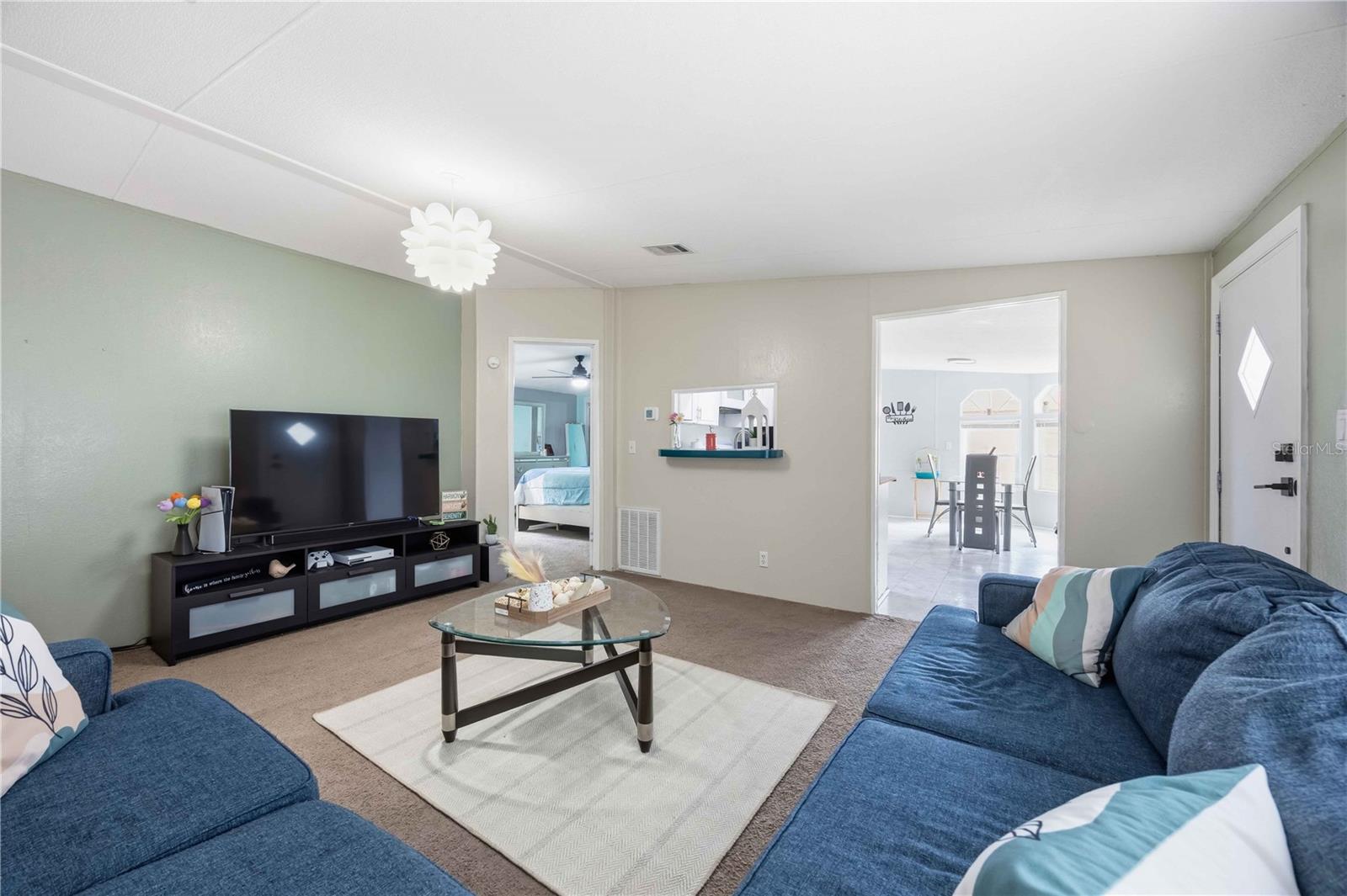 2995 THORNHILL ROAD