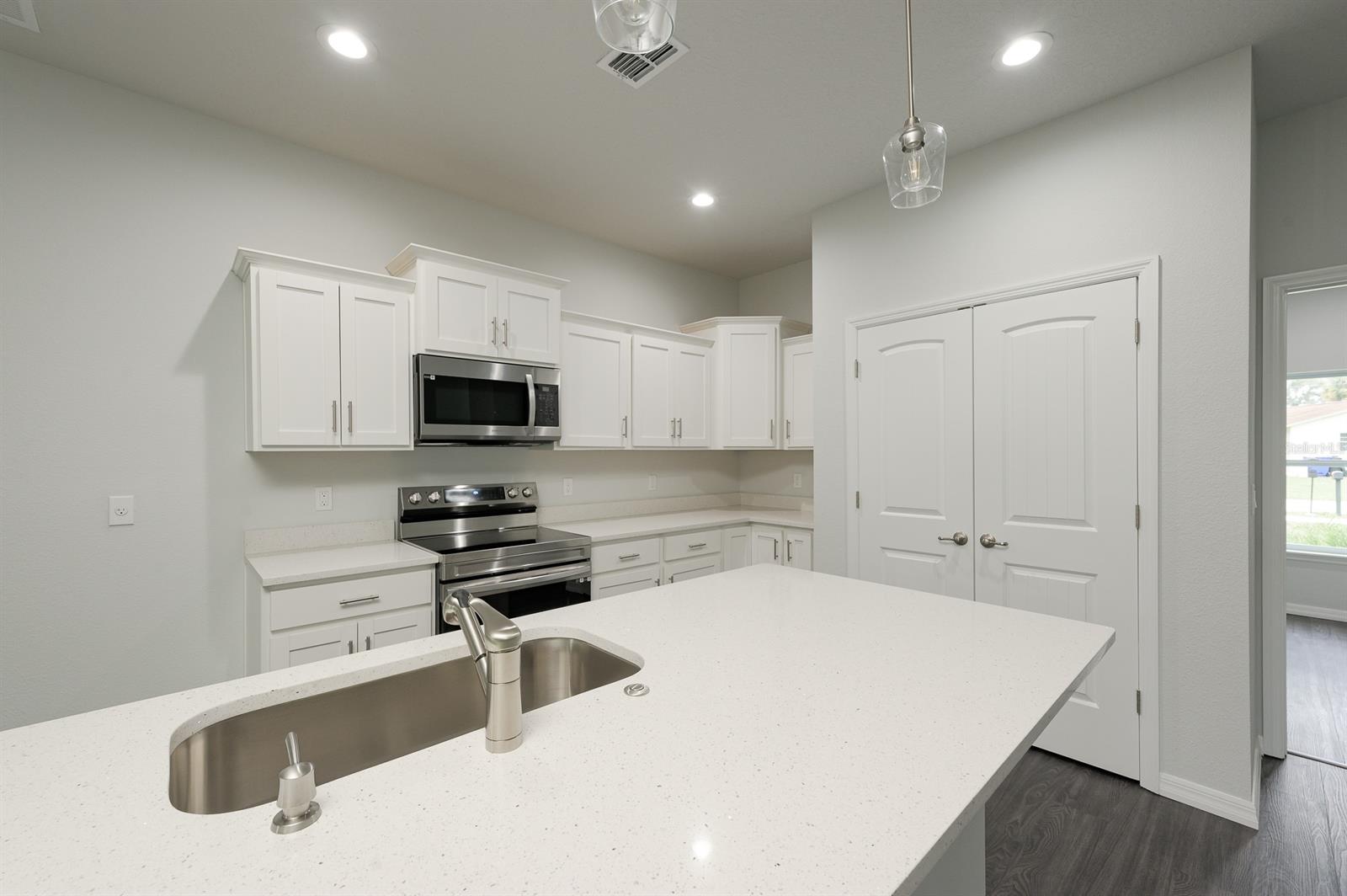 Florida Shores 01 - Residential