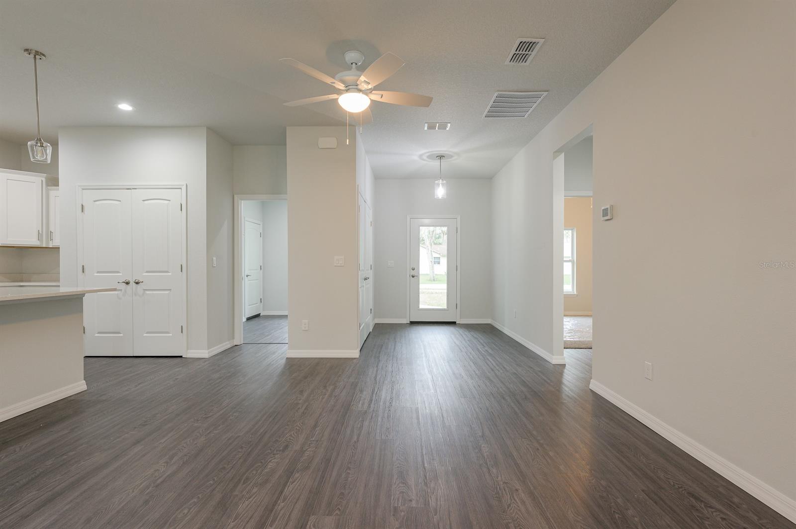 Florida Shores 01 - Residential