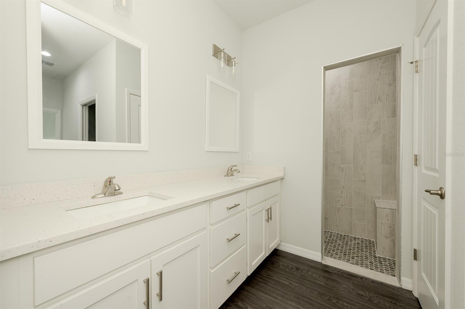 Florida Shores 01 - Residential