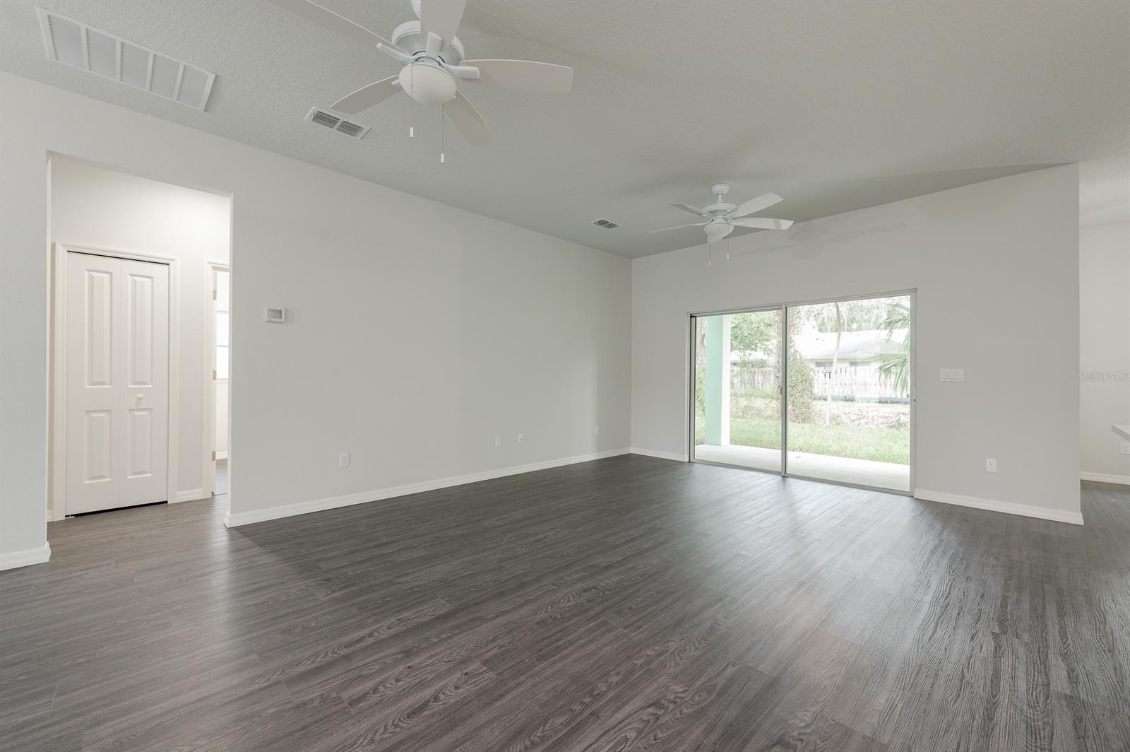 Florida Shores 01 - Residential