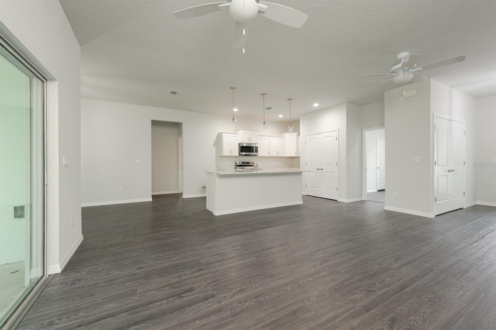 Florida Shores 01 - Residential