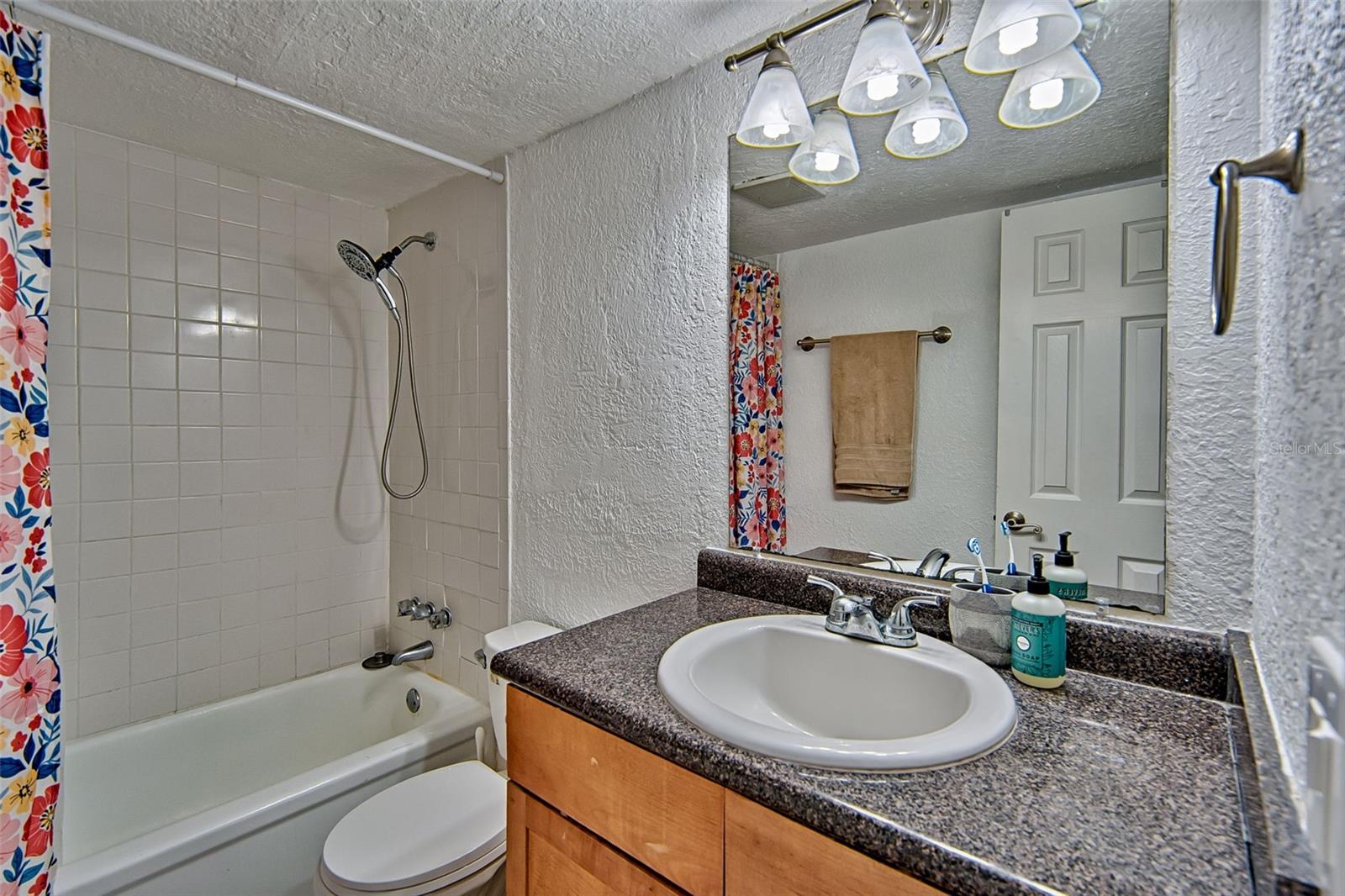 CREEKS EDGE CONDO - Residential