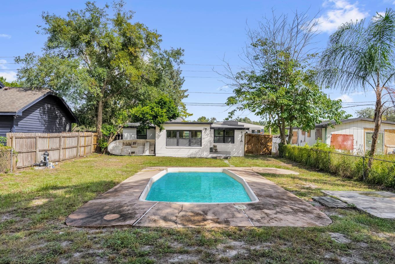 SPORTSMANS PARADISE - Residential