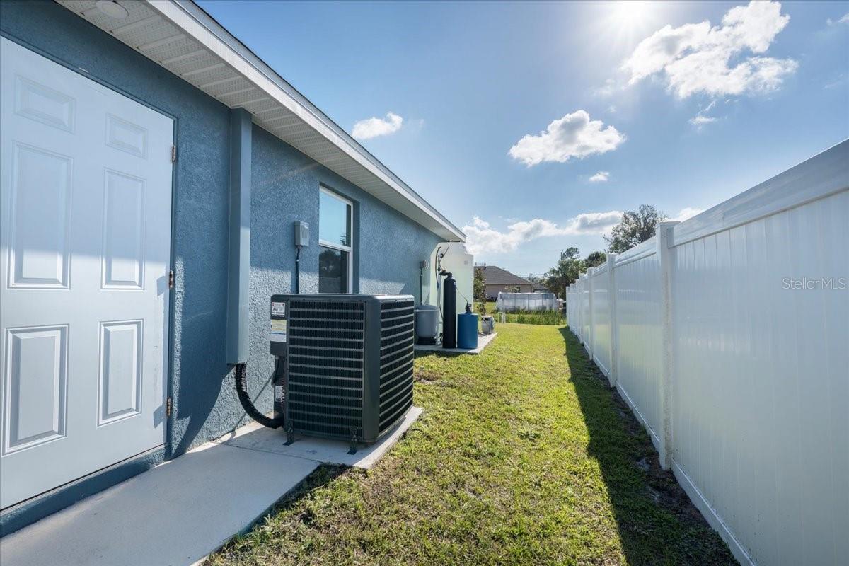 PORT CHARLOTTE SUB 08 - Residential
