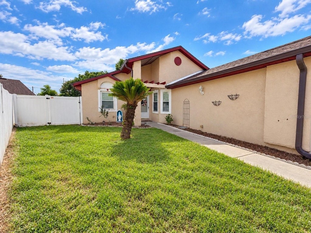 Photo of 306 Houston Woods Court, Orlando, FL 32824 (MLS # S5158297)