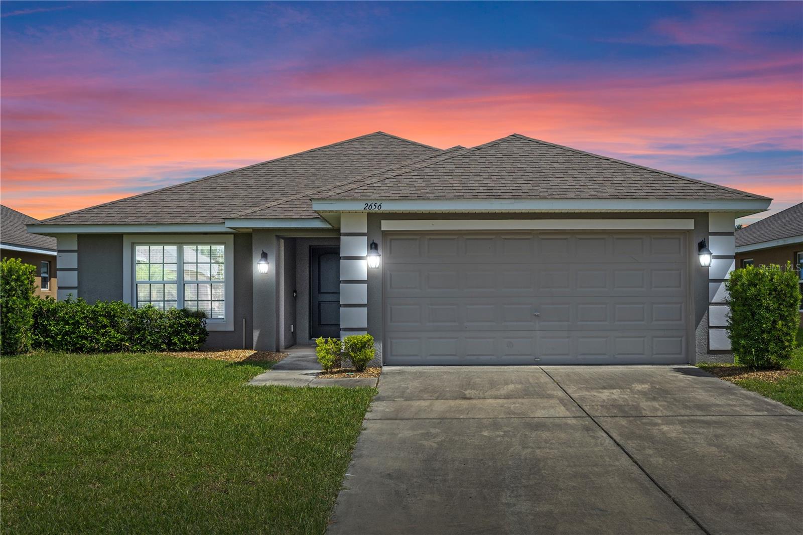 Come check out this fabulous new listing just waiting for you!! 3 bedrooms, 2 bathrooms, fresh and inviting and just waiting for a new owner!! Large primary bedroom with door leading out to covered lanai. Ensuite bath has large walk in closet, garden tub and separate shower. Easy commuting location, near shopping, medical and all kinds of Central Florida fun!