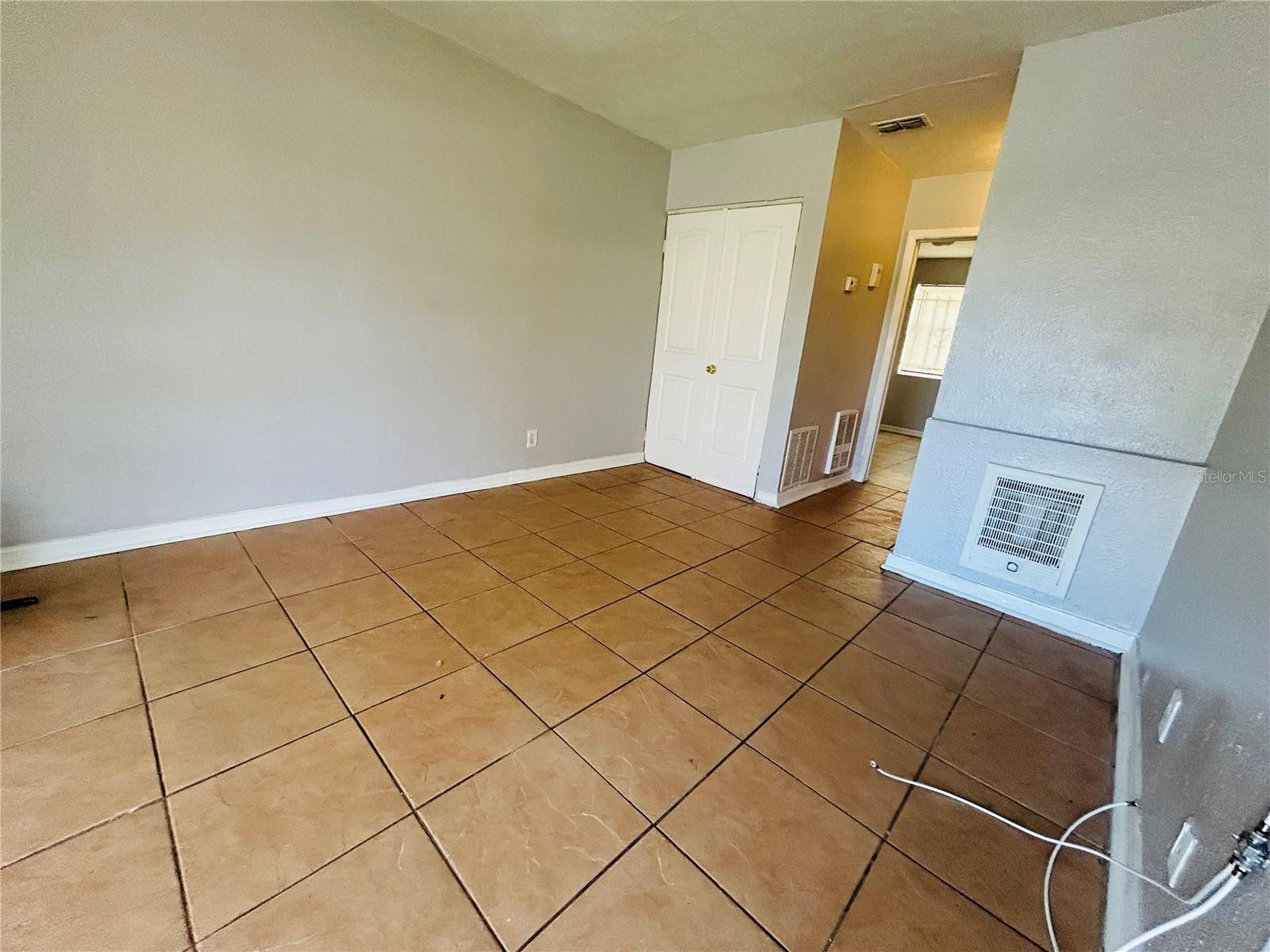 WASHINGTON HEIGHTS ESTATE - Residential Lease