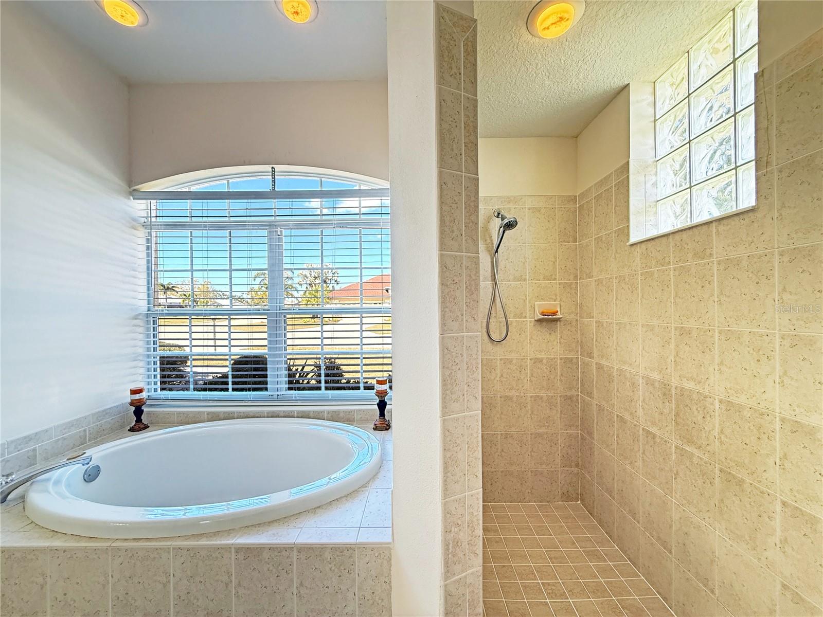 LAUREL MEADOWS - Residential