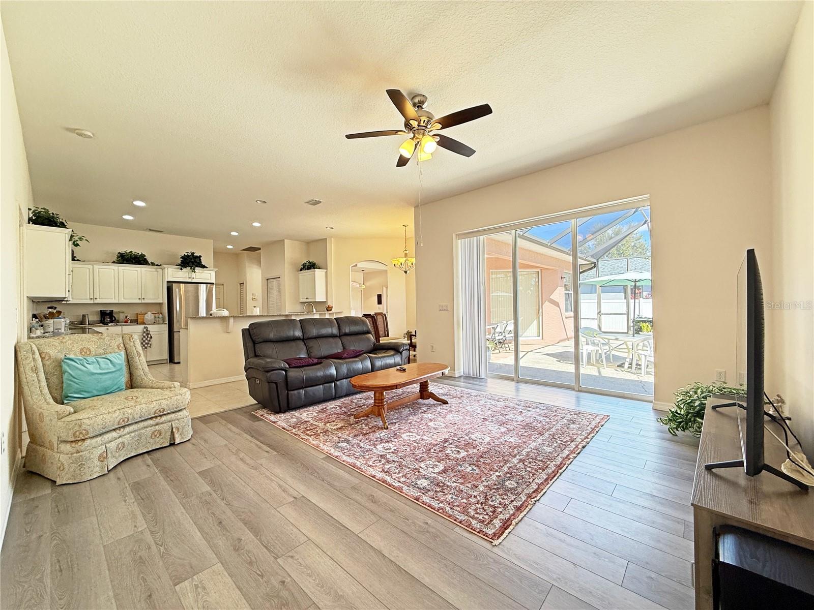 LAUREL MEADOWS - Residential