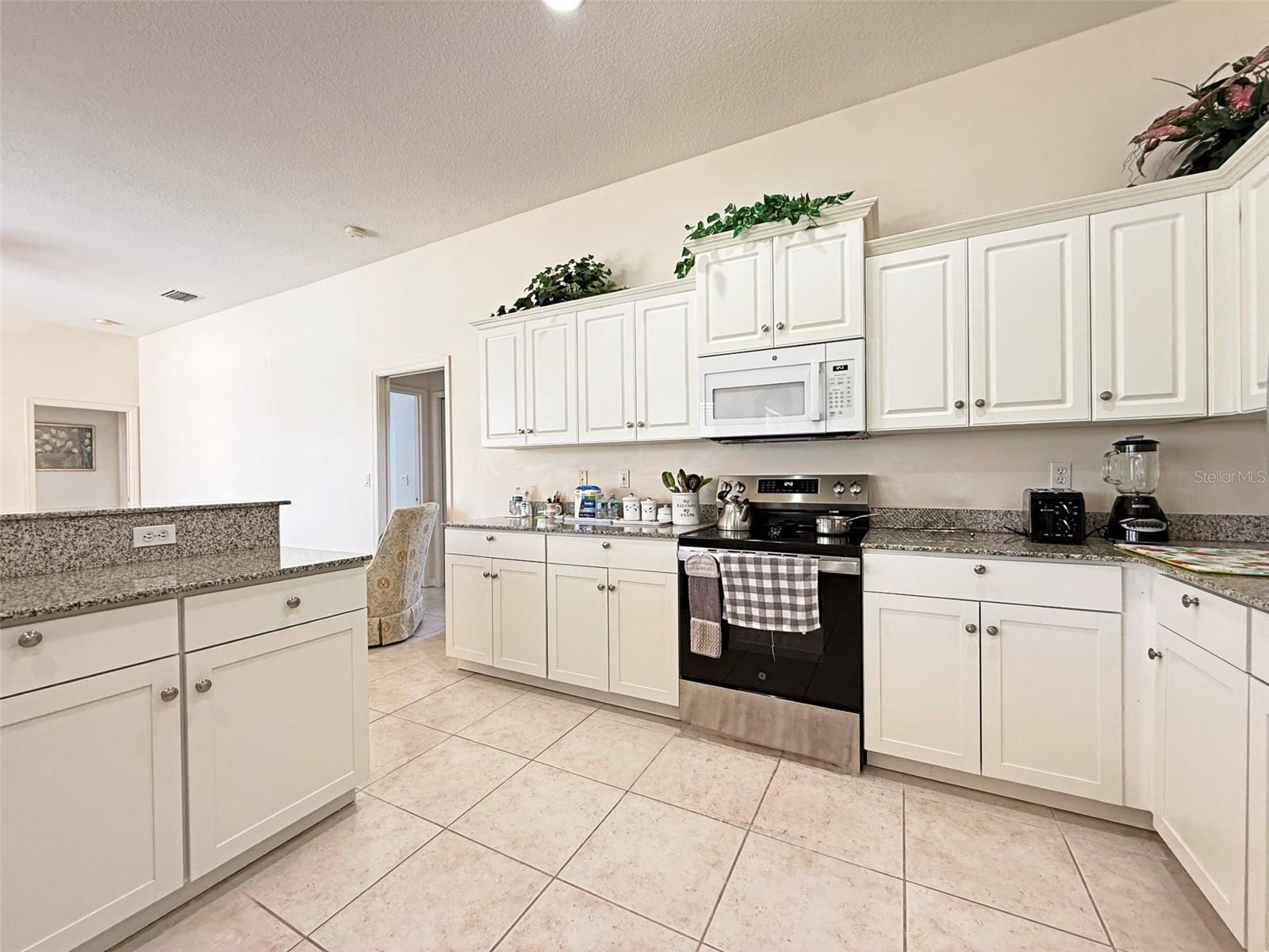 LAUREL MEADOWS - Residential