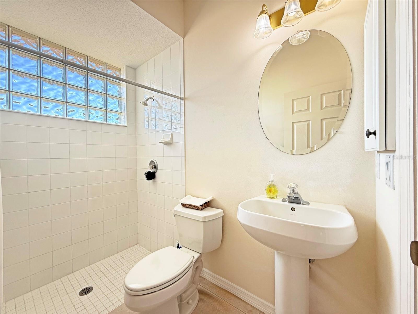 LAUREL MEADOWS - Residential