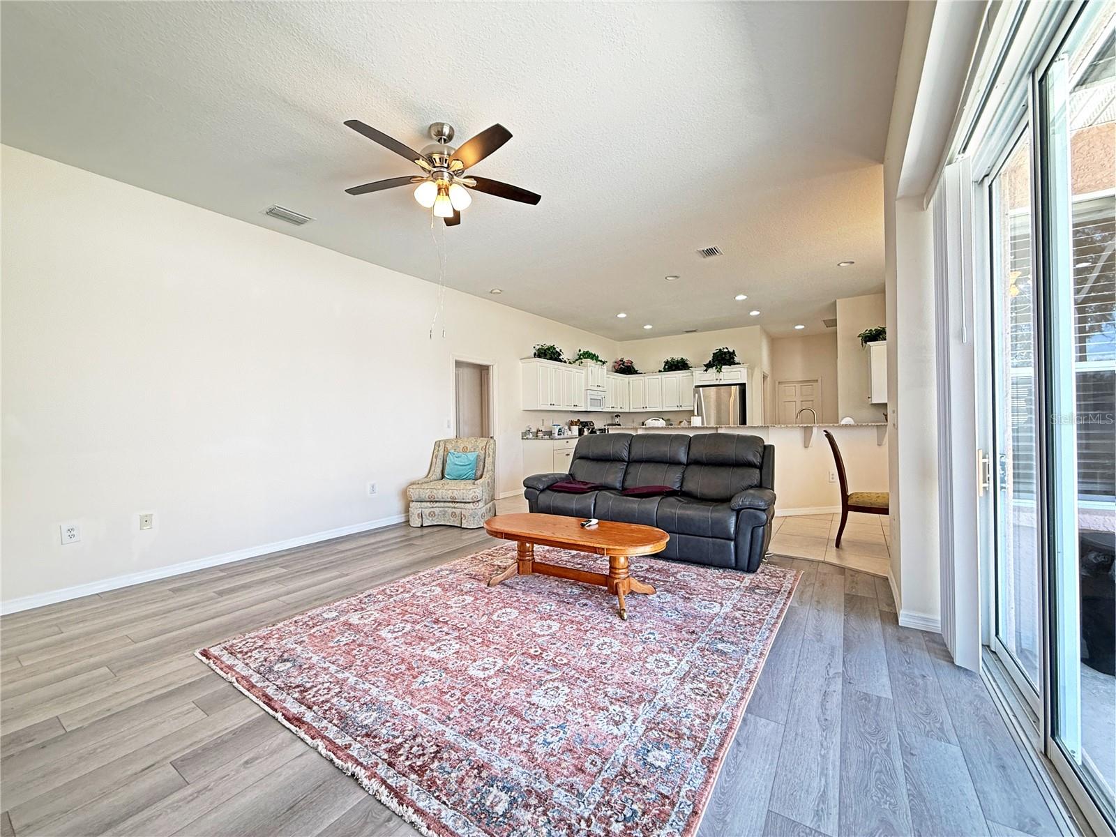 LAUREL MEADOWS - Residential