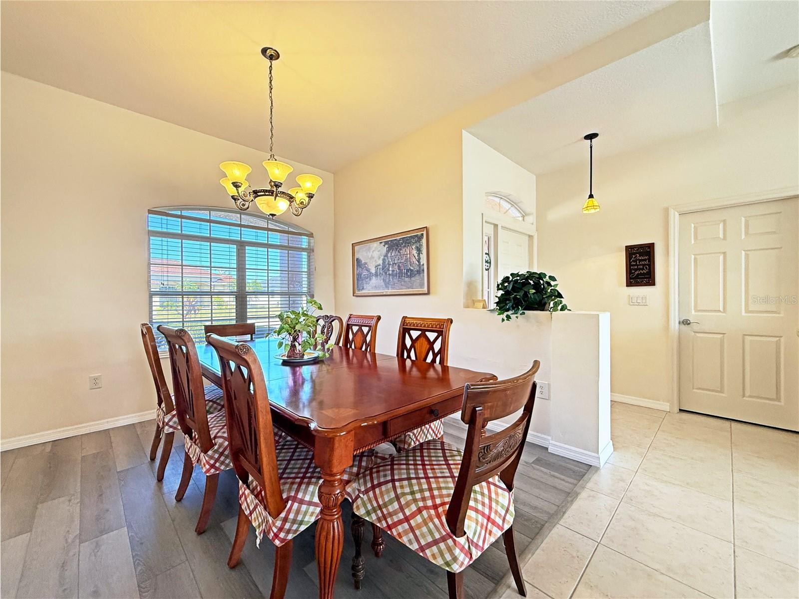 LAUREL MEADOWS - Residential