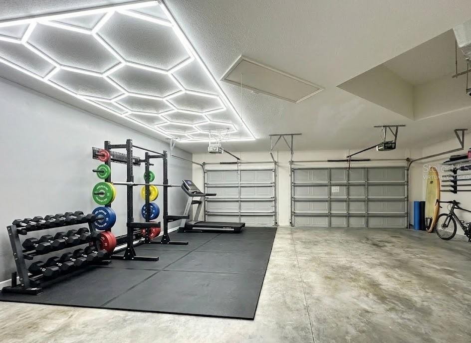 LAUREL MEADOWS - Residential