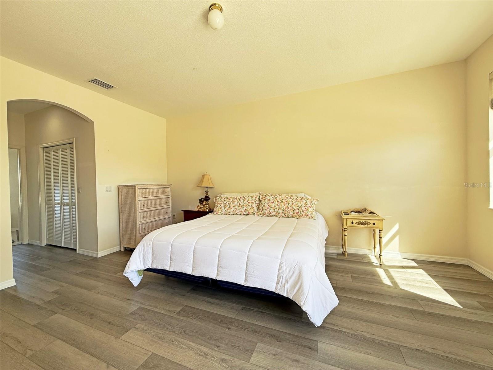 LAUREL MEADOWS - Residential