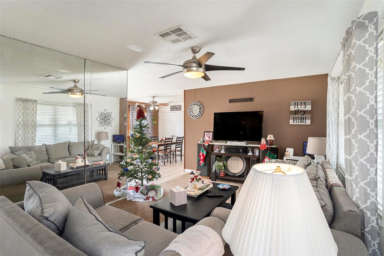 THE LAKES - Residential