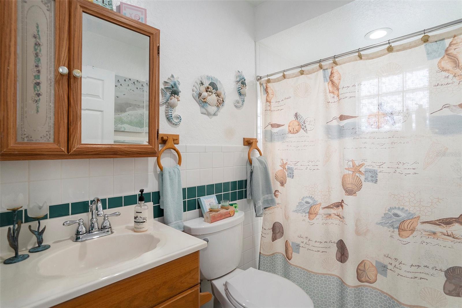 THE LAKES - Residential