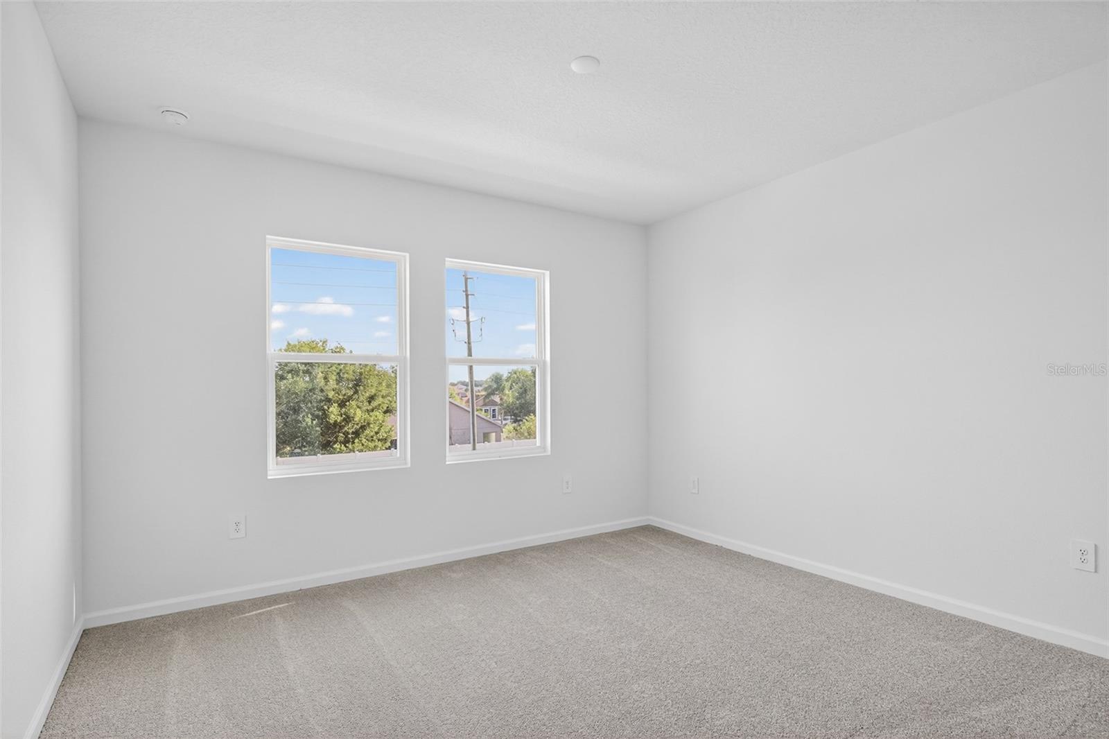 SOL VISTA - Residential Lease