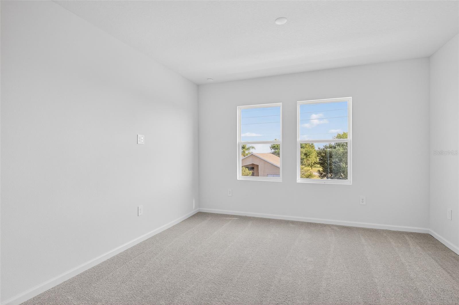 SOL VISTA - Residential Lease