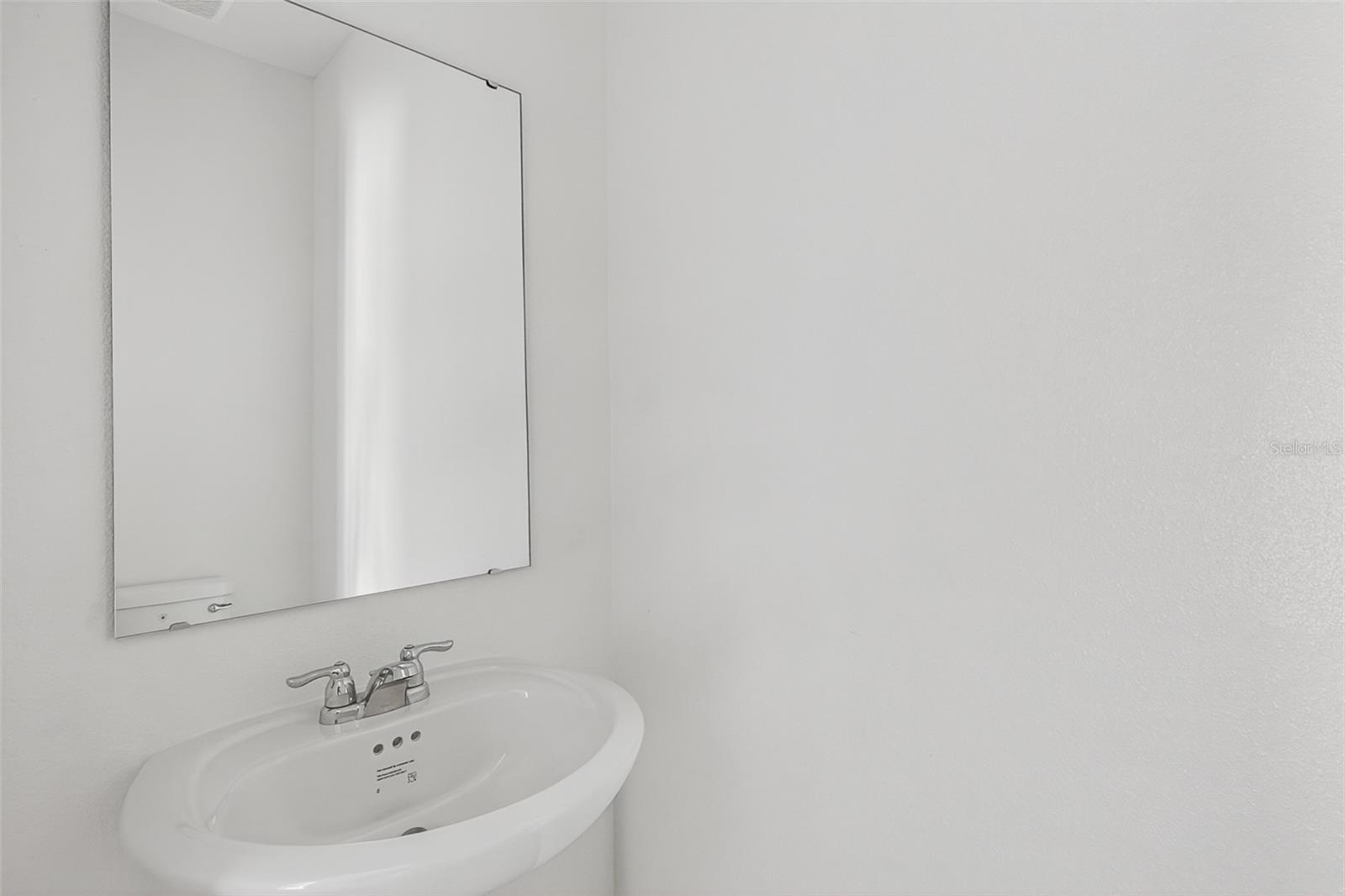 SOL VISTA - Residential Lease