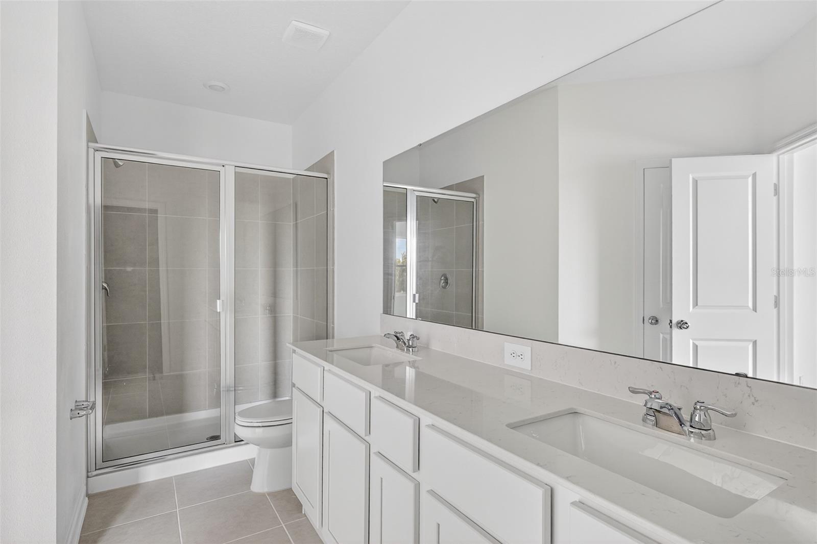 SOL VISTA - Residential Lease