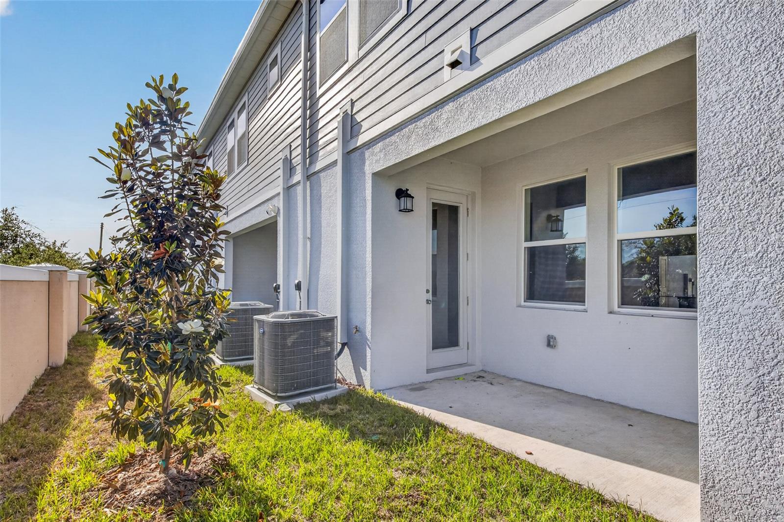 SOL VISTA - Residential Lease