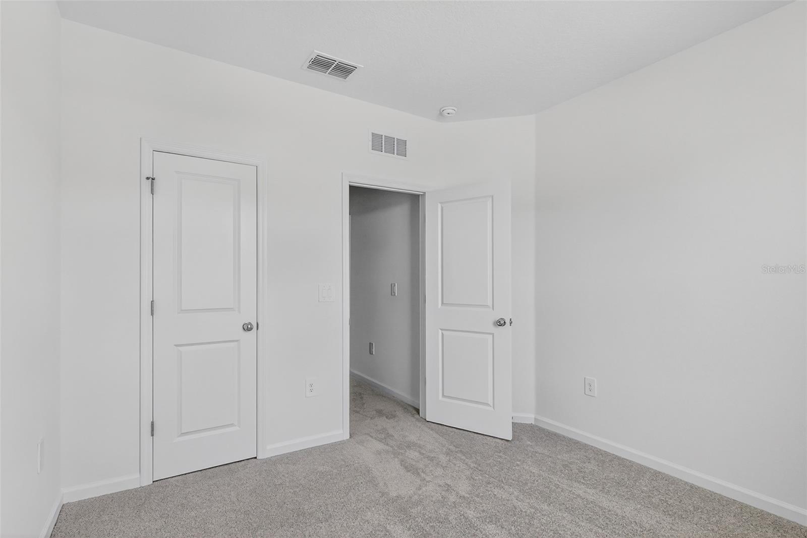 SOL VISTA - Residential Lease