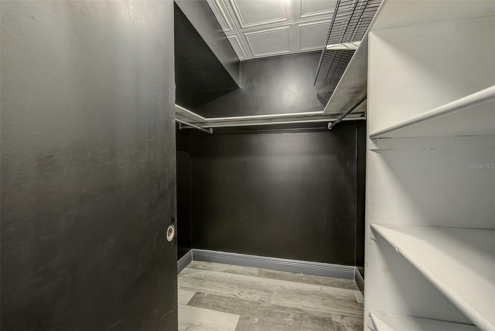 CARROLLBROOK LAKESIDE CONDOMIN - Residential