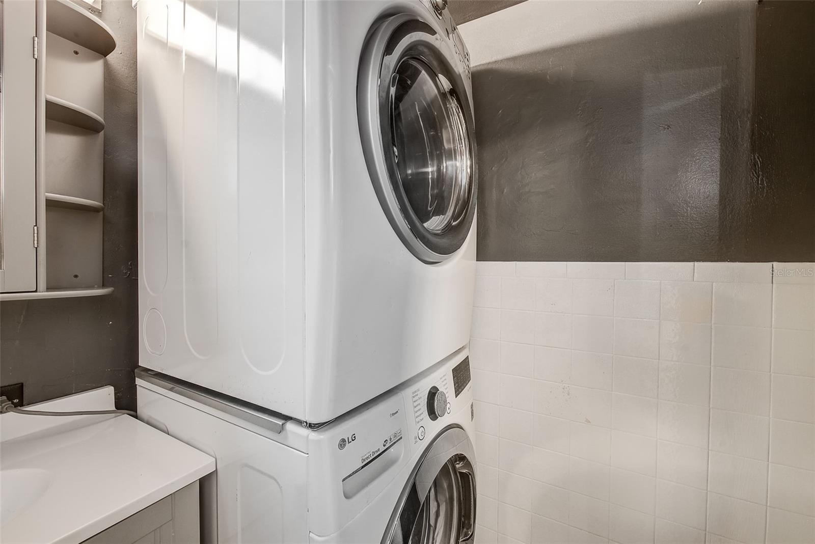 CARROLLBROOK LAKESIDE CONDOMIN - Residential