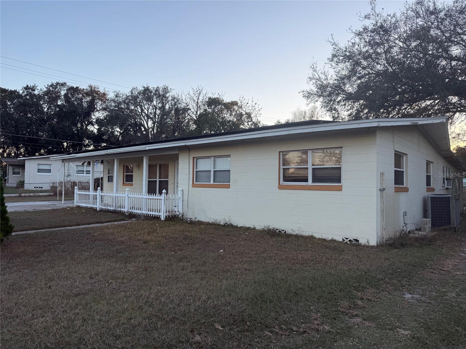 LAKE HARRIET ESTATES - Residential Lease