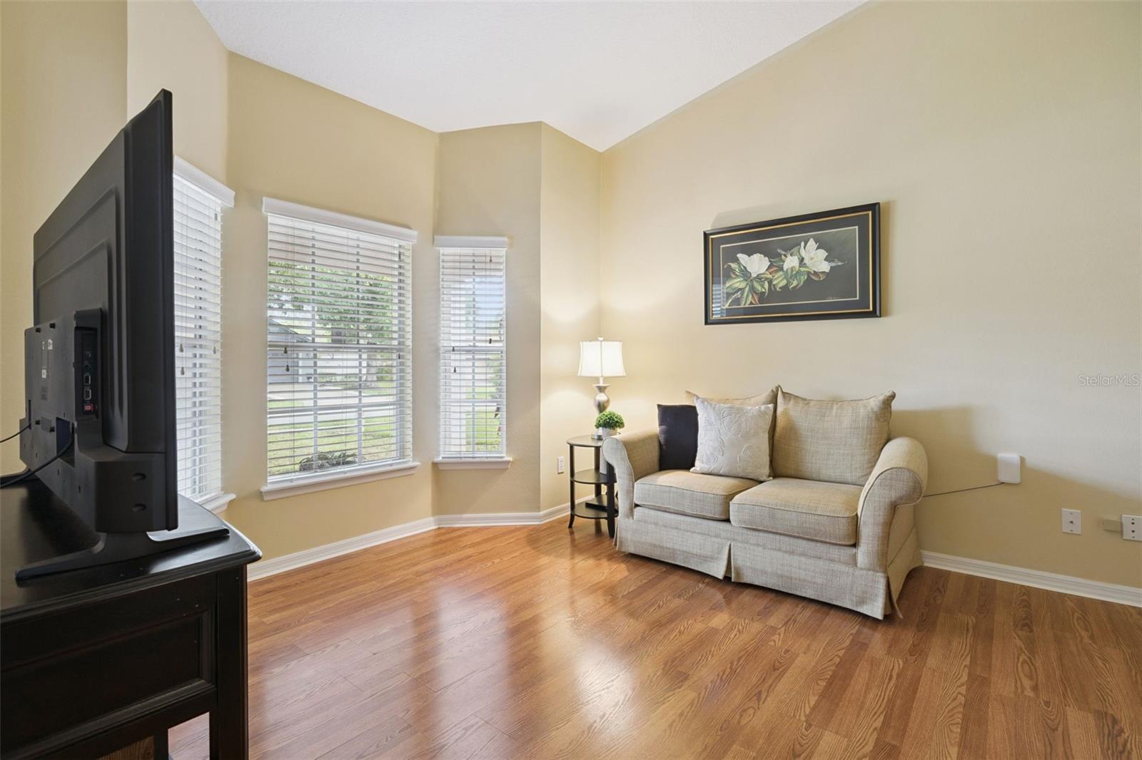 ISLAND POINTE SUB - Residential