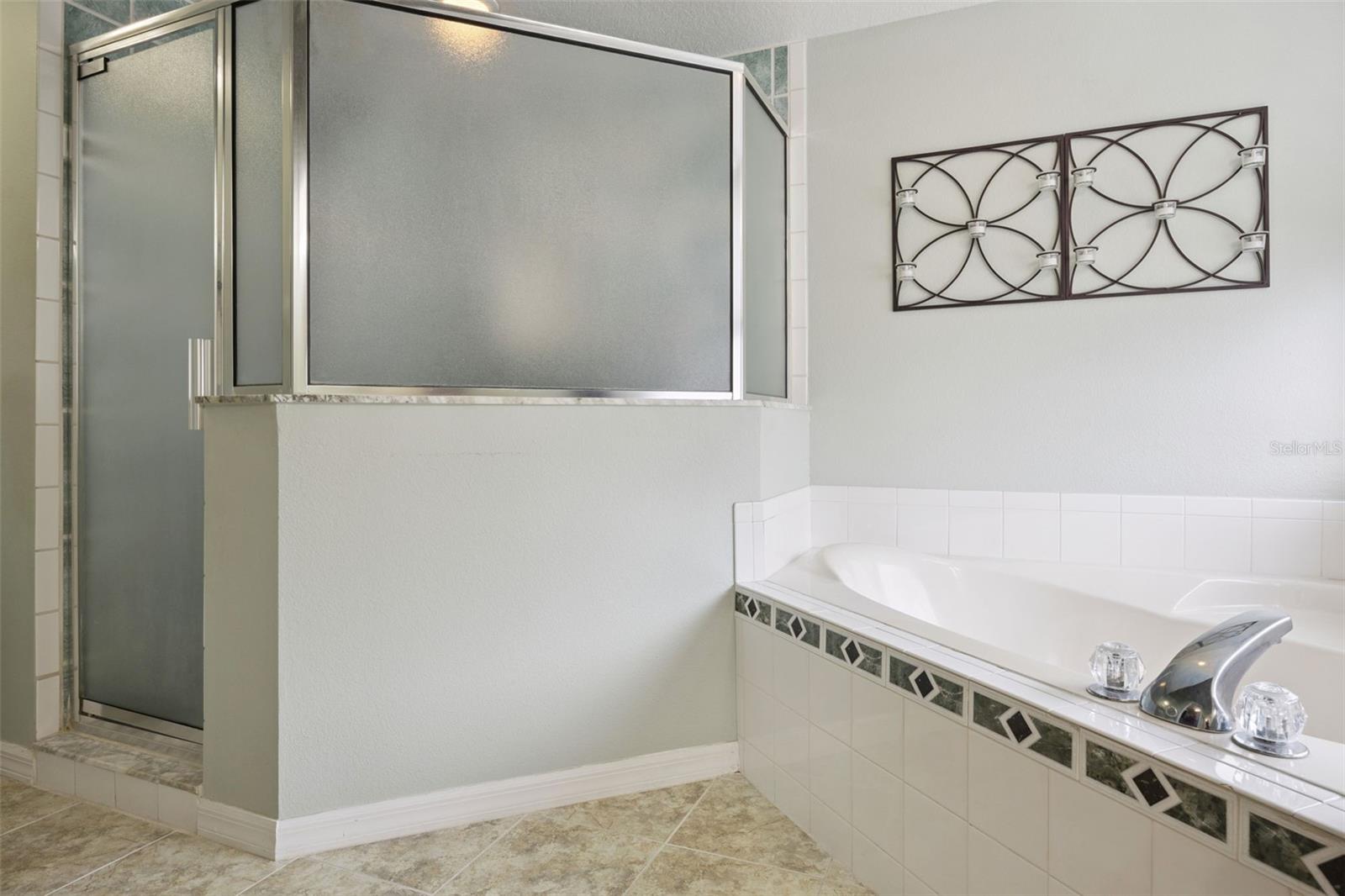 ISLAND POINTE SUB - Residential