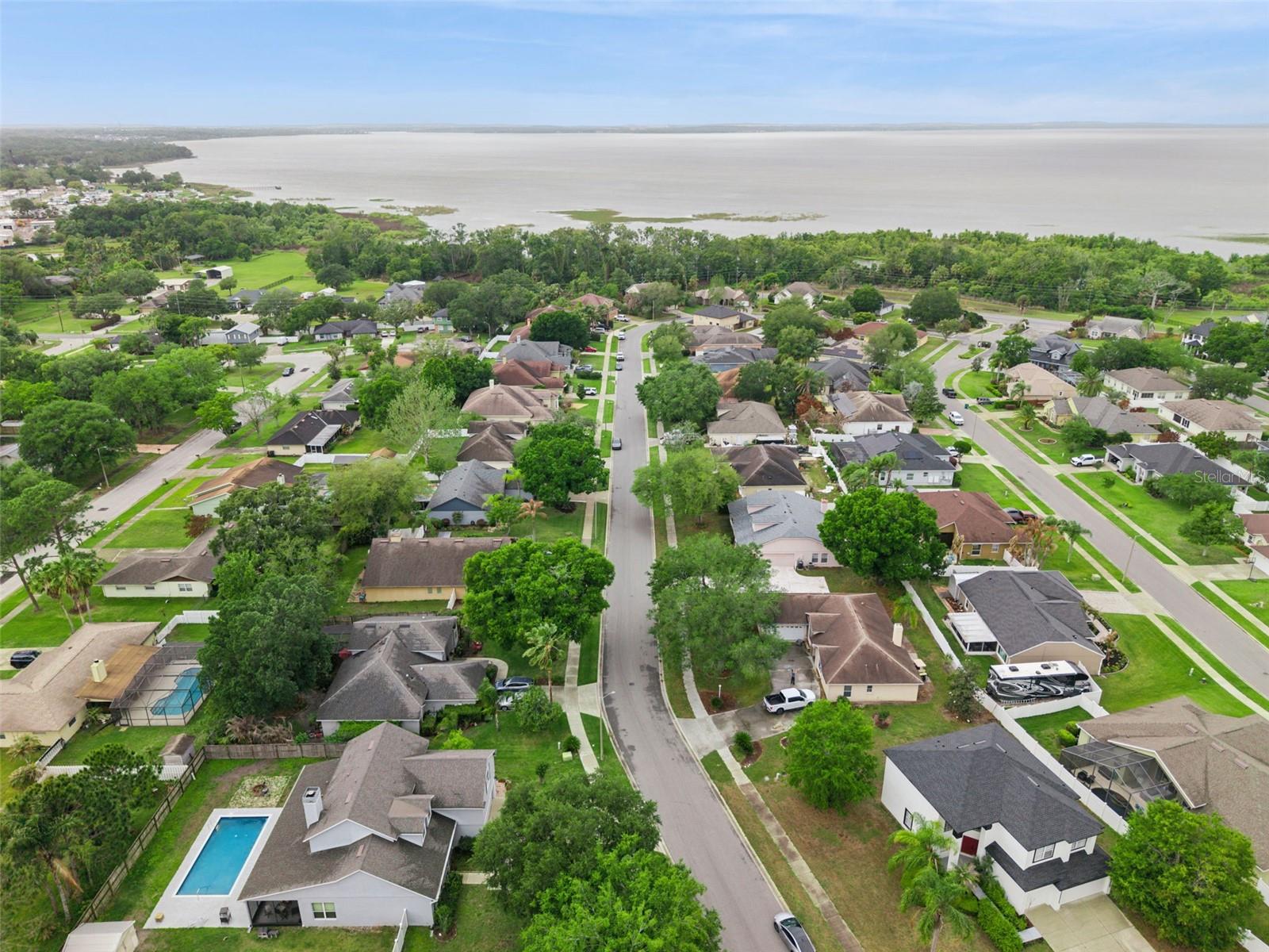 ISLAND POINTE SUB - Residential