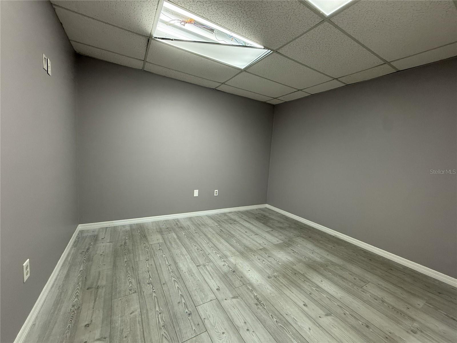 CORRONELLA - Commercial Lease